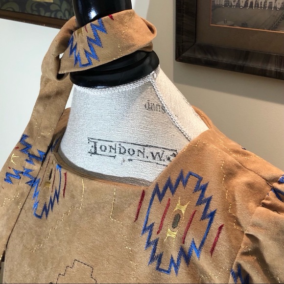 Pocahontas Costume x Girls - Picture 4 of 8